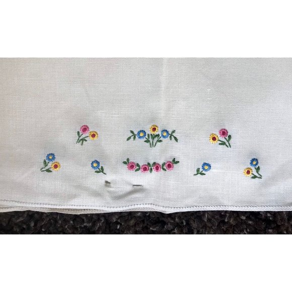 Vintage Linen Napkins and Doilies Made in Belgium with Tags 4 napkins 4 doilies - Picture 5 of 8